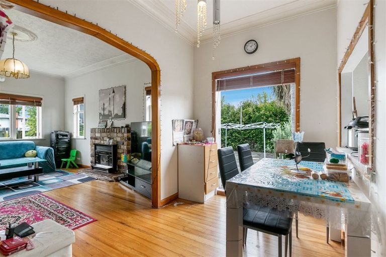 Photo of property in 48 Astley Avenue, New Lynn, Auckland, 0600
