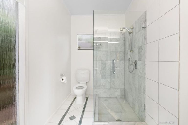 Photo of property in 3 Homewood Avenue, Karori, Wellington, 6012