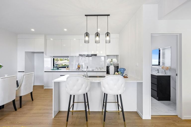 Photo of property in 24c Tomintoul Place, Highland Park, Auckland, 2010