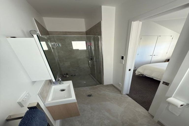 Photo of property in 323 Riverside Drive, Waterloo, Lower Hutt, 5011