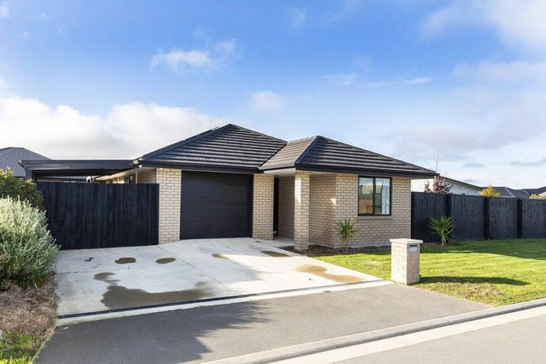 Photo of property in 2 Lucca Crescent, Rolleston, 7615