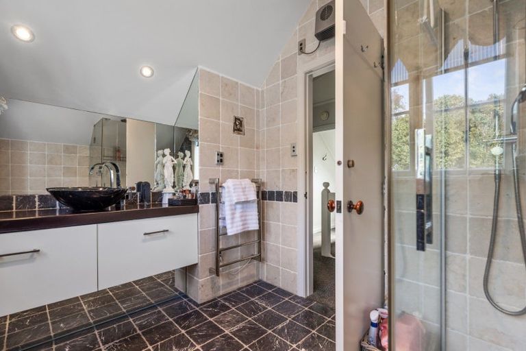 Photo of property in 16 Hinewa Road, Otumoetai, Tauranga, 3110