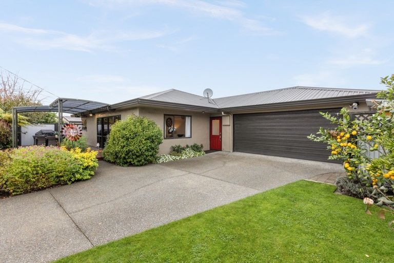 Photo of property in 1a Blenheim Street, Taradale, Napier, 4112