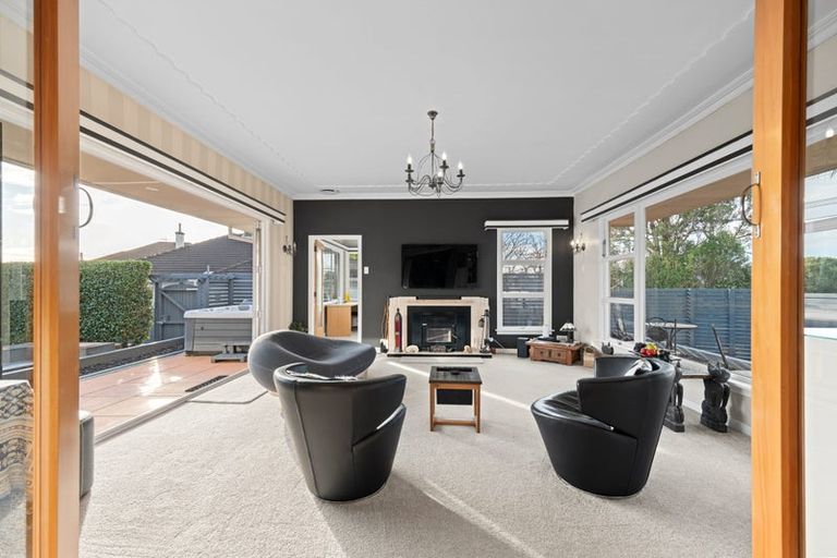 Photo of property in 124 Carrington Street, Lower Vogeltown, New Plymouth, 4310