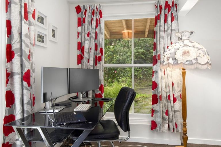 Photo of property in 10 Prebble Grove, Naenae, Lower Hutt, 5011