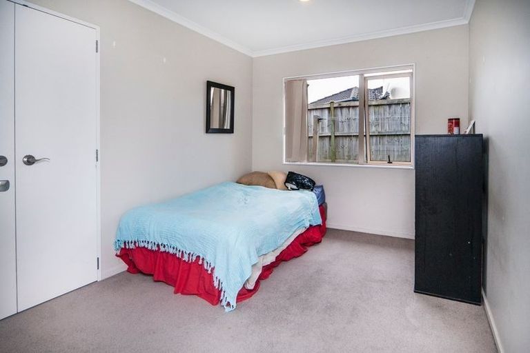 Photo of property in 3 Kokako Rise, Papakura, 2110