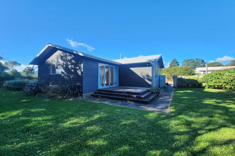 Photo of property in 53a Carthew Street, Okato, 4335