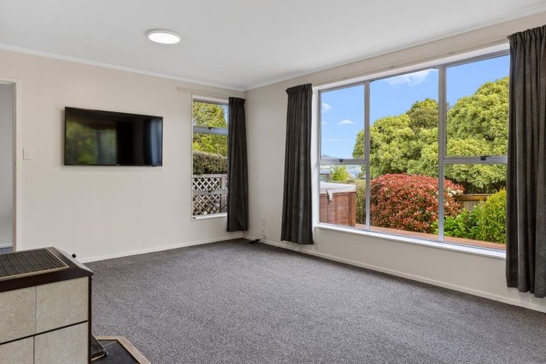 Photo of property in 23 Kereru Street, Two Mile Bay, Taupo, 3330