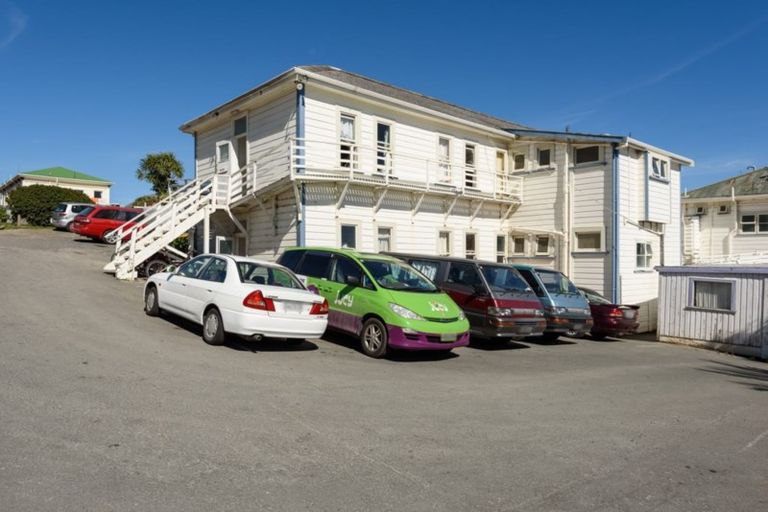 Photo of property in Rowena Hostel, 61 Ellice Street, Mount Victoria, Wellington, 6011