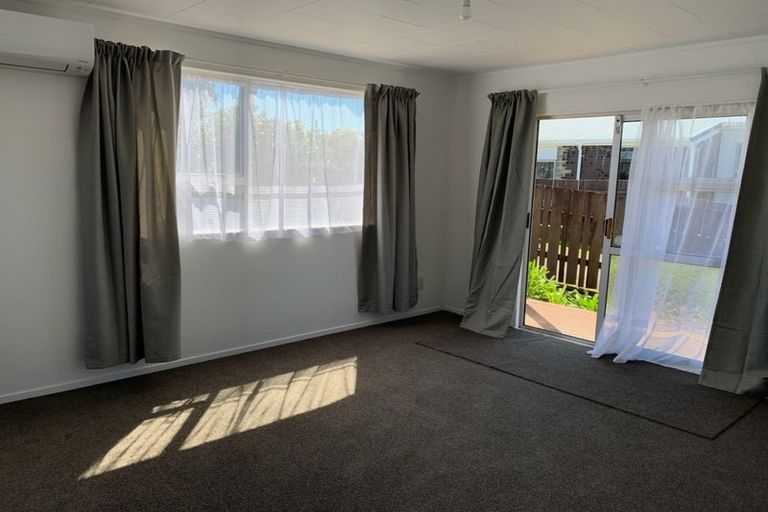 Photo of property in 18 Culzean Grove, Bell Block, New Plymouth, 4312