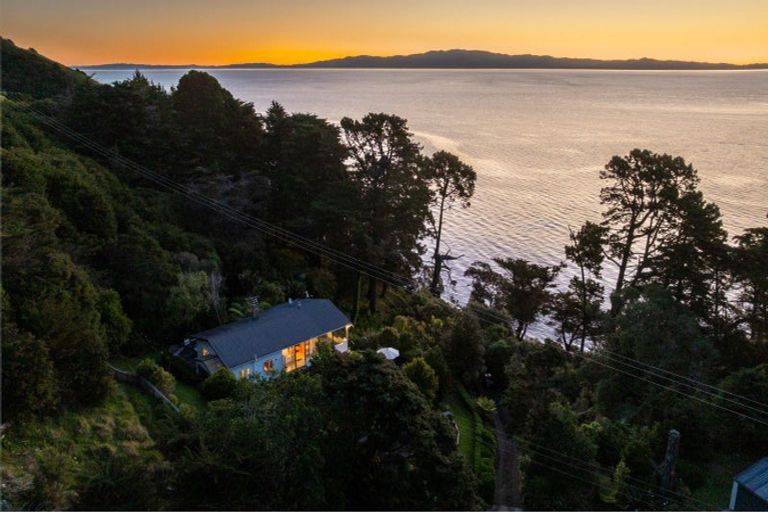 Photo of property in 1082 Thames Coast Sh25 Road, Kereta, Thames, 3575