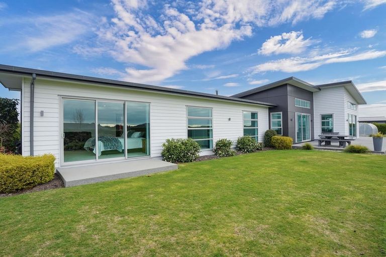 Photo of property in 11 Majestic Chance, Seaward Bush, Invercargill, 9812