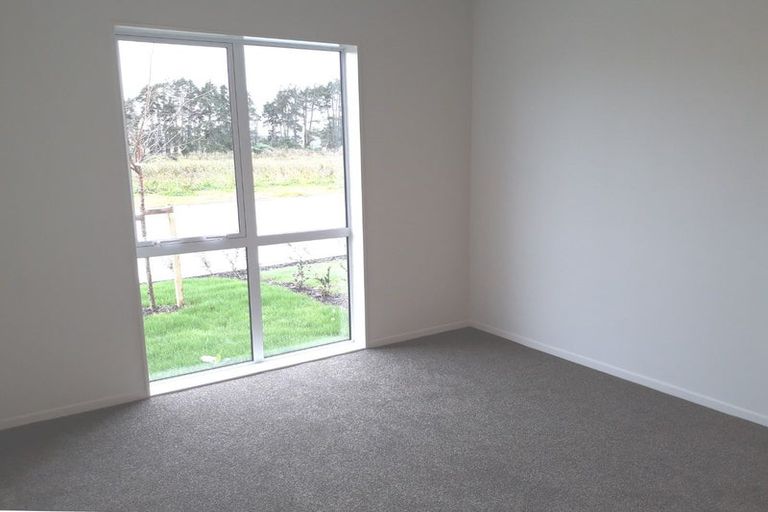 Photo of property in 65 Tribute Loop, Takanini, 2112