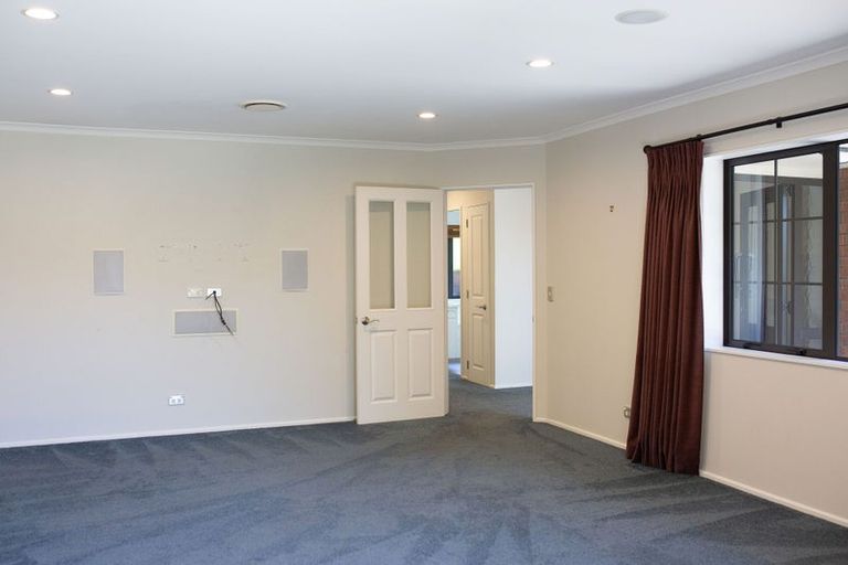 Photo of property in 6 Nimmo Avenue, Waikanae, 5036