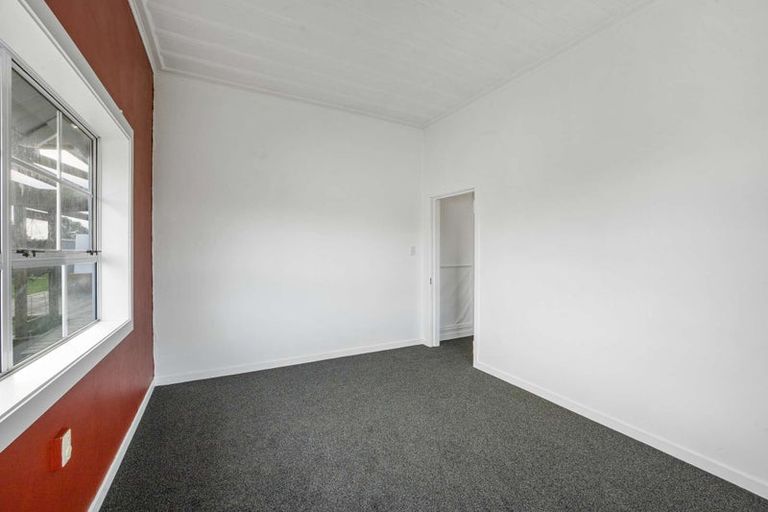 Photo of property in 2634 Mountain Road, Tariki, Stratford, 4394