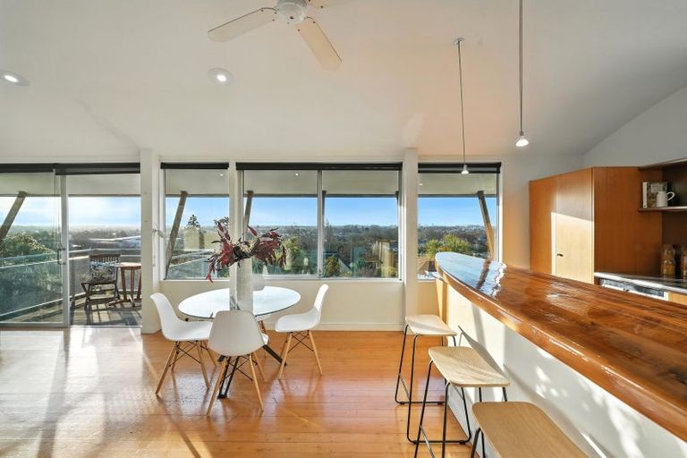 Photo of property in 23 Overdale Drive, Cashmere, Christchurch, 8022