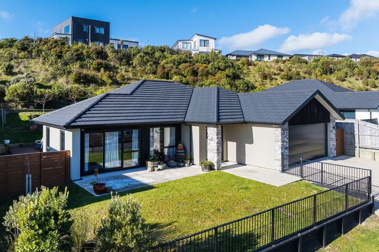 Photo of property in 24 Queen Charlotte Drive, Aotea, Porirua, 5024