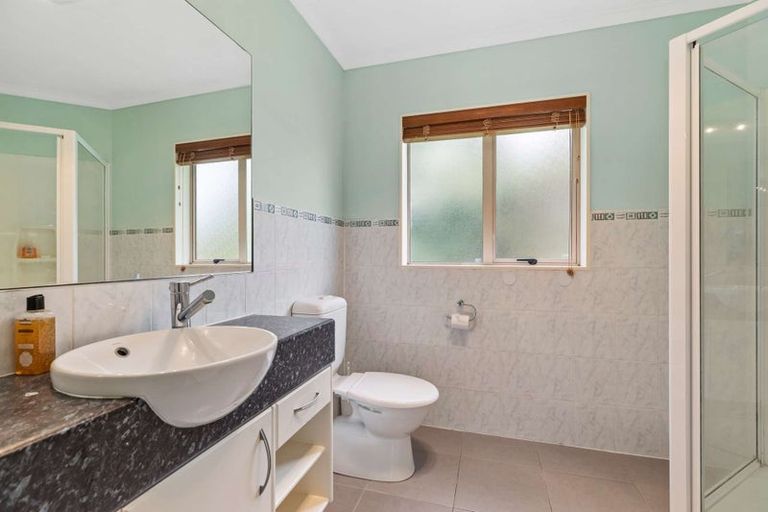 Photo of property in 22b Pacific Street, Waiuku, 2123