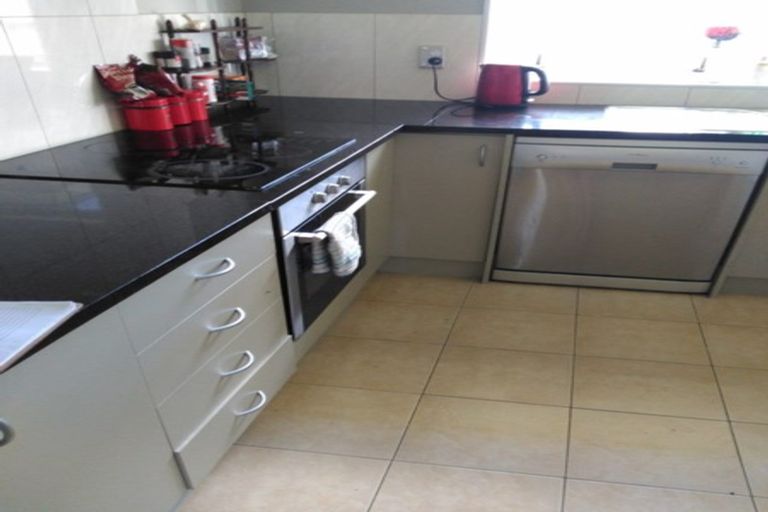 Photo of property in 2/27 Rice Crescent, Papakura, 2110