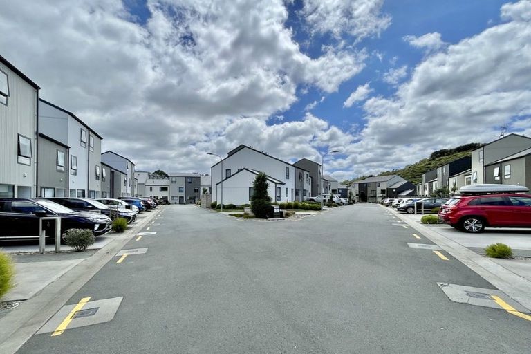 Photo of property in 170u8 Fraser Avenue, Johnsonville, Wellington, 6037