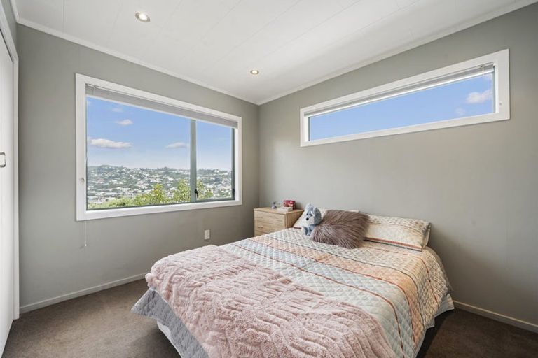 Photo of property in 11 Southern Cross Crescent, Island Bay, Wellington, 6023