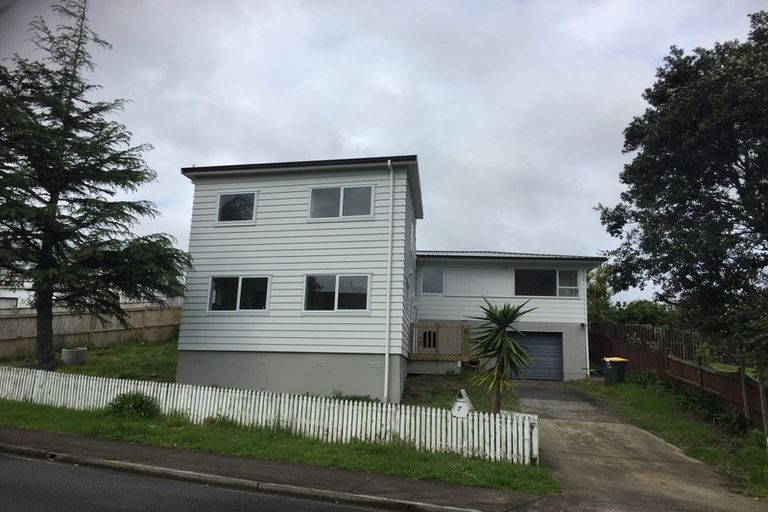 Photo of property in 7 Edgewood Way, Henderson, Auckland, 0612