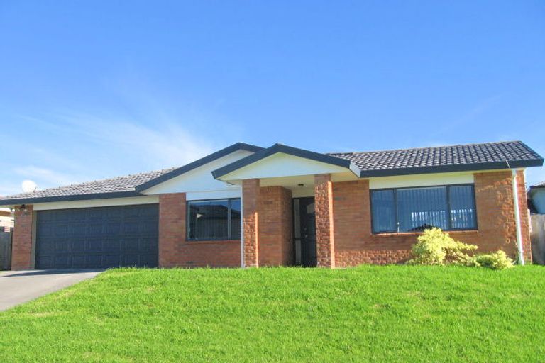 Photo of property in 41 Fleetwood Drive, Henderson, Auckland, 0612