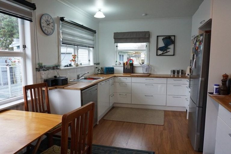 Photo of property in 5 Arran Street, Levin, 5510