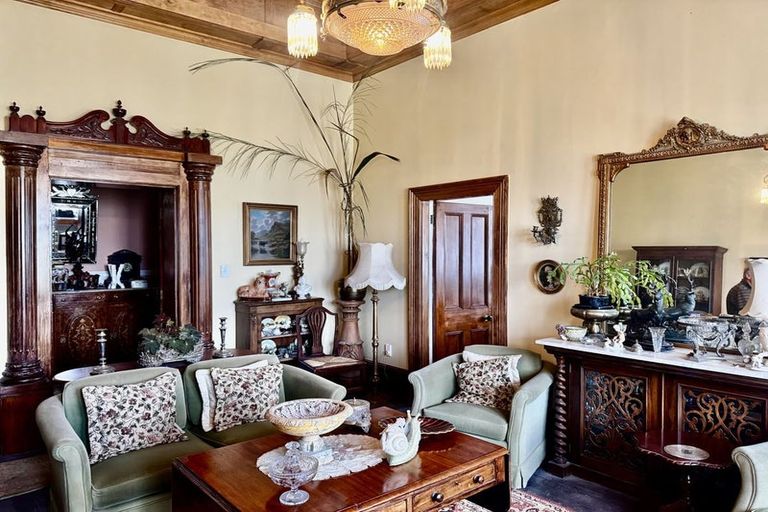 Photo of property in 51 Winters Road, Redwood, Christchurch, 8051