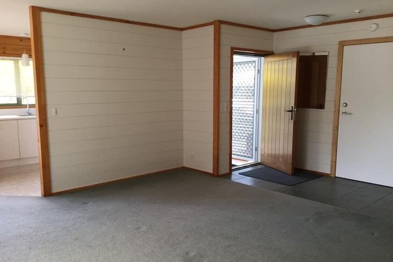 Photo of property in 60a Kaurilands Road, Titirangi, Auckland, 0604