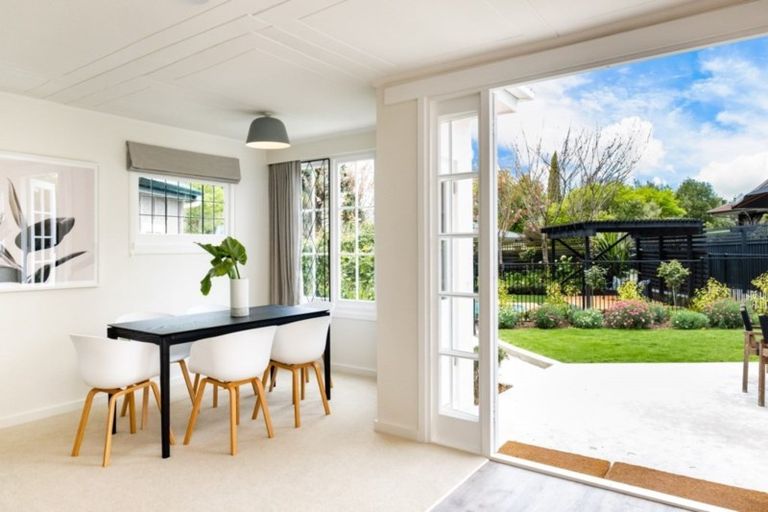 Photo of property in 11 Simla Avenue, Havelock North, 4130