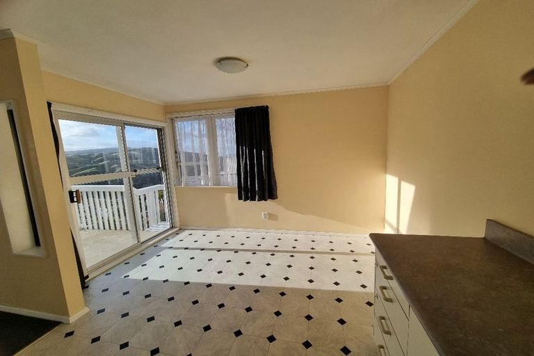 Photo of property in 12a Maraval Crescent, Grenada Village, Wellington, 6037