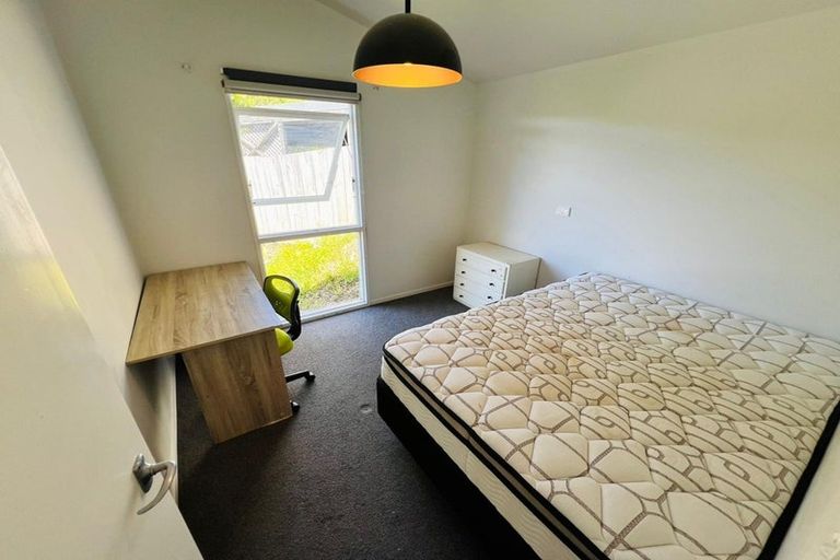 Photo of property in 12 Chartwell Drive, Crofton Downs, Wellington, 6035