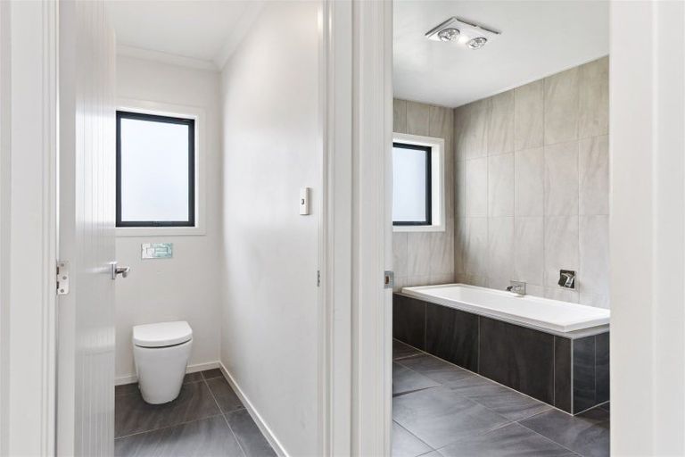 Photo of property in 30a Brougham Street, Westport, 7825