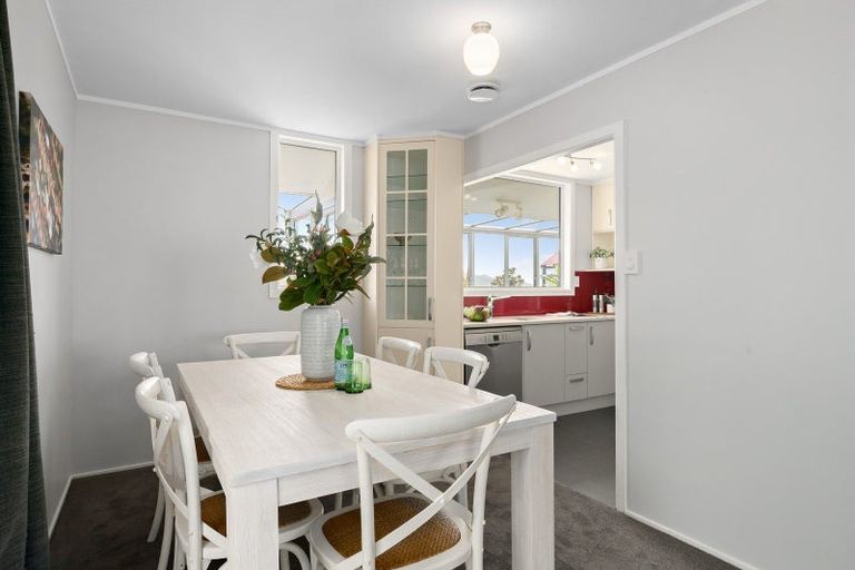 Photo of property in 8 Salem Court, Churton Park, Wellington, 6037