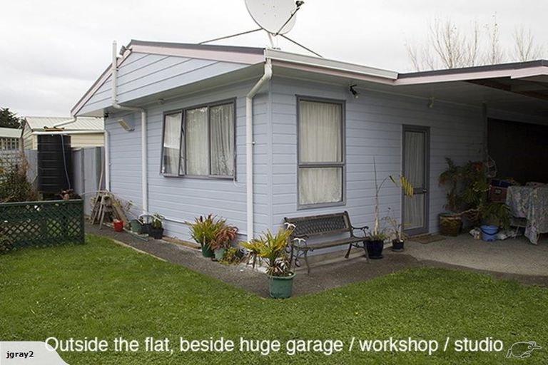 Photo of property in 84 Hillcrest Drive, Kelvin Grove, Palmerston North, 4414