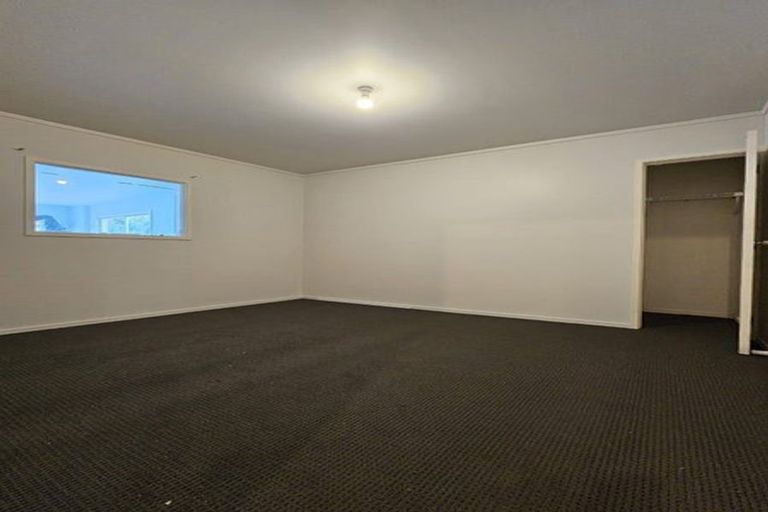 Photo of property in 33 Leaver Place, Weymouth, Auckland, 2103