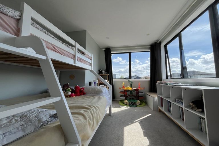 Photo of property in 40 Greenfinch Road, Hobsonville, Auckland, 0616