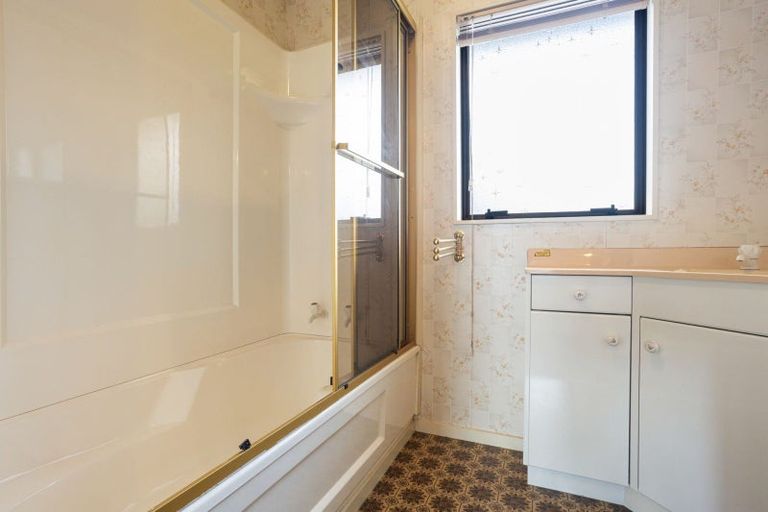 Photo of property in 12 Jasmine Avenue, Dinsdale, Hamilton, 3204