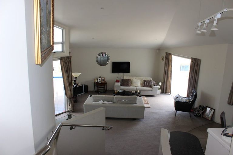 Photo of property in 7 Milton Road, Bluff Hill, Napier, 4110