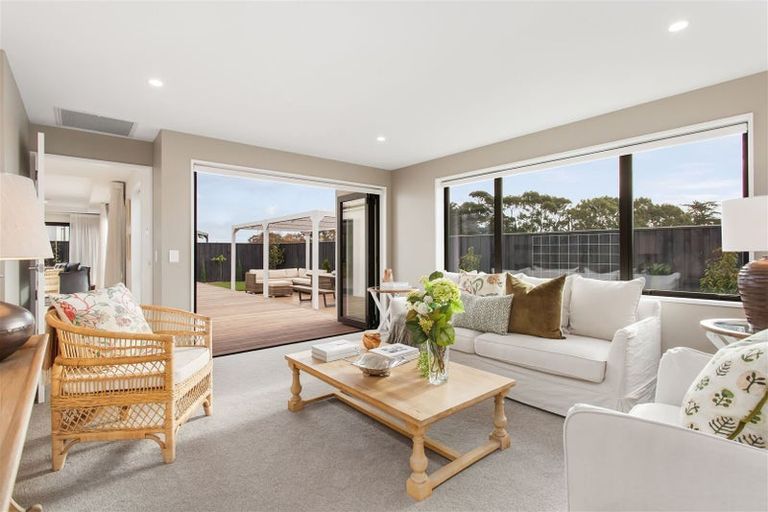 Photo of property in 82 Leistrella Road, Hoon Hay, Christchurch, 8025