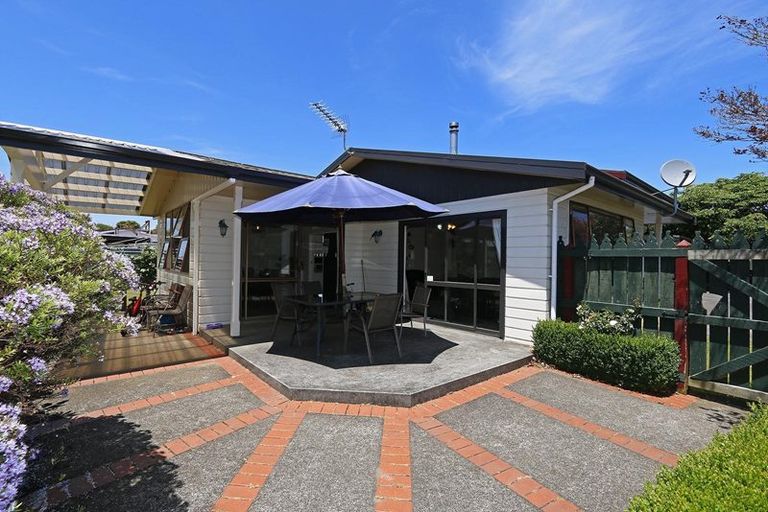 Photo of property in 340 South Road, Hawera, 4610