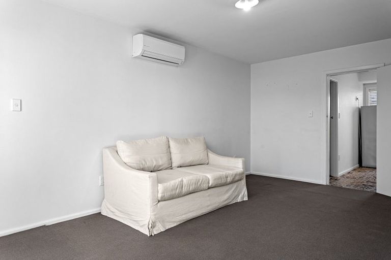 Photo of property in 3/135 Aikmans Road, Merivale, Christchurch, 8014
