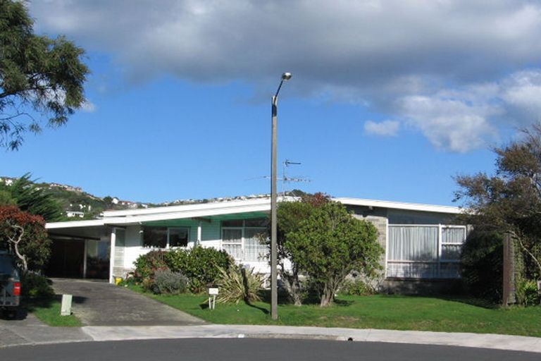 Photo of property in 17 Chudleigh Grove, Churton Park, Wellington, 6037