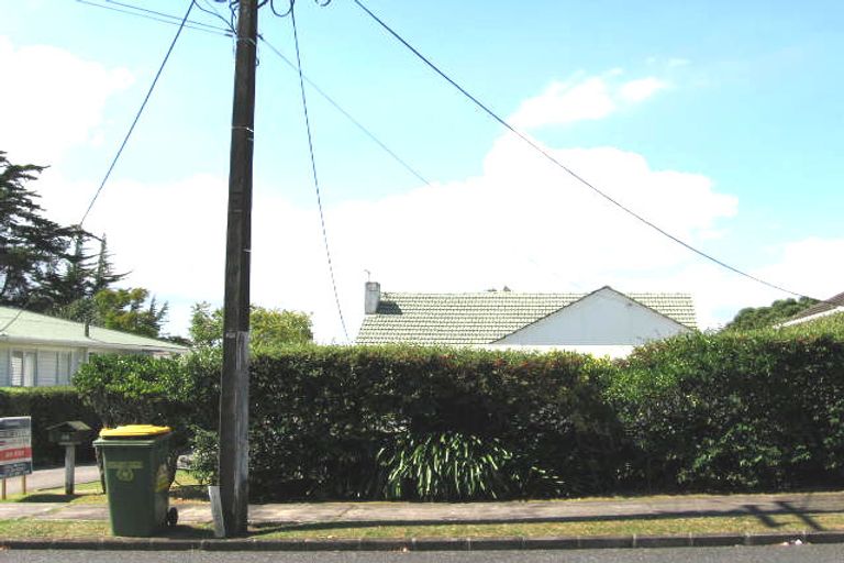 Photo of property in 35 Gilliam Street, New Lynn, Auckland, 0600