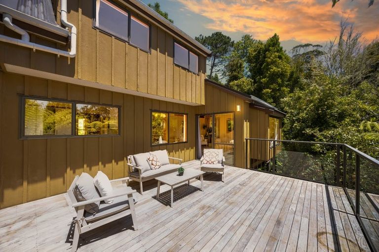Photo of property in 163 Browns Bay Road, Browns Bay, Auckland, 0630