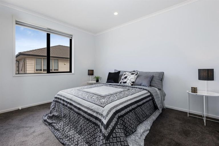 Photo of property in 8 Akeake Lane, Manurewa, Auckland, 2102