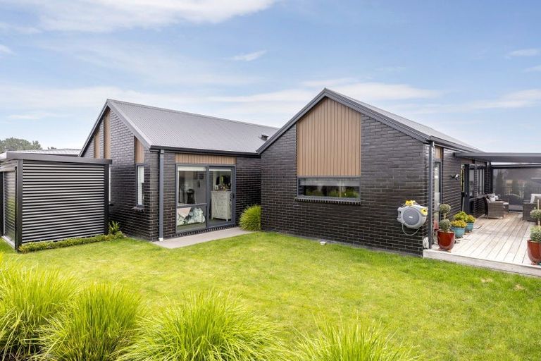 Photo of property in 43 Harakeke Drive, Wharewaka, Taupo, 3330