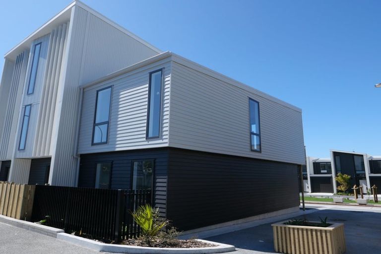 Photo of property in 39 Kamahi Place, Paraparaumu, 5032