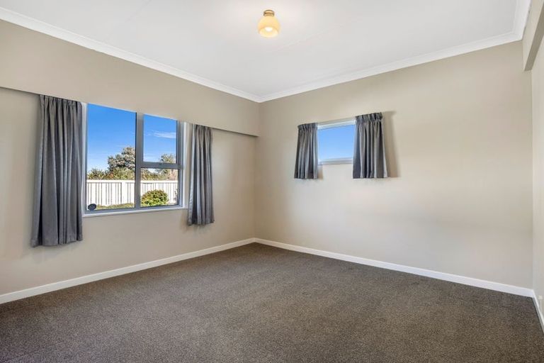 Photo of property in 124 Weraroa Road, Waverley, 4510